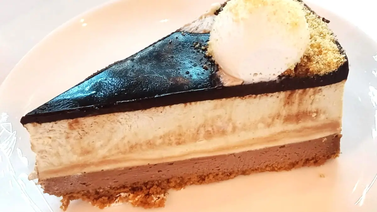 Cake Craft Shop – cake shop in Chatterton Village, London